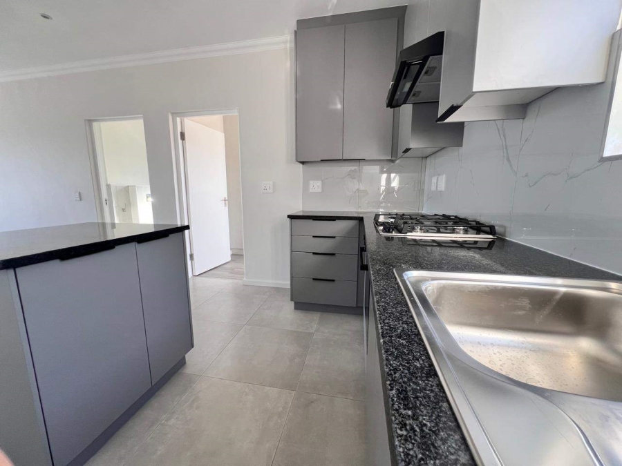 2 Bedroom Property for Sale in Table View Western Cape